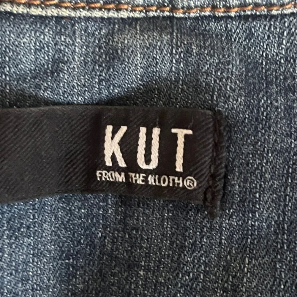 Kut from the Kloth Juko Denim Jacket Flower Embroidery sz L - Picture 8 of 16